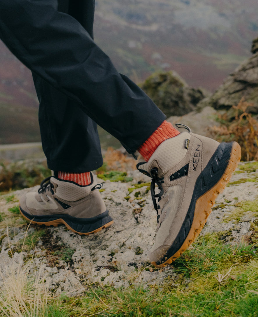 Men's Hightrail Waterproof Hiking Boot  |  Forest Night/Gold Flame
